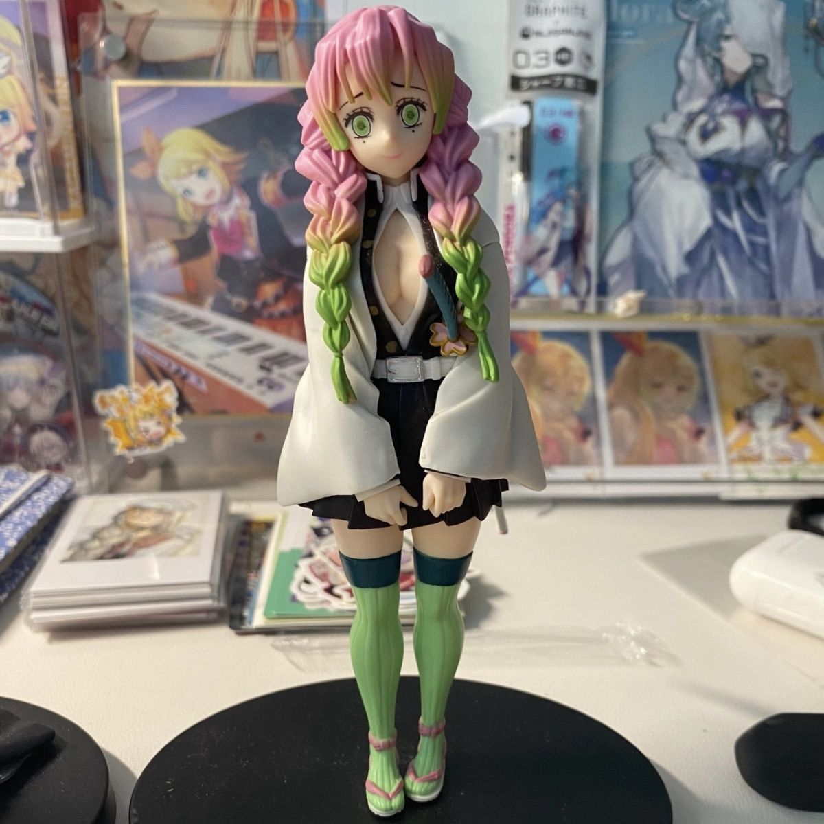 Cosplay Prop Display - Demon Slayer: Statuetta Mitsuri Kanroji e