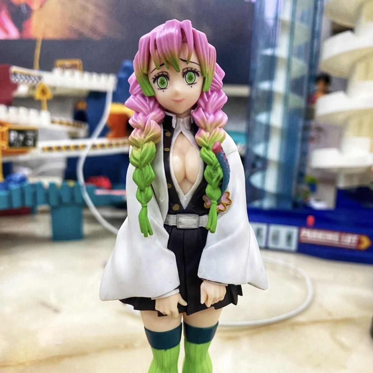 Demon Slayer: Statuetta Mitsur - Cosplay Prop Display recensione e prezzo