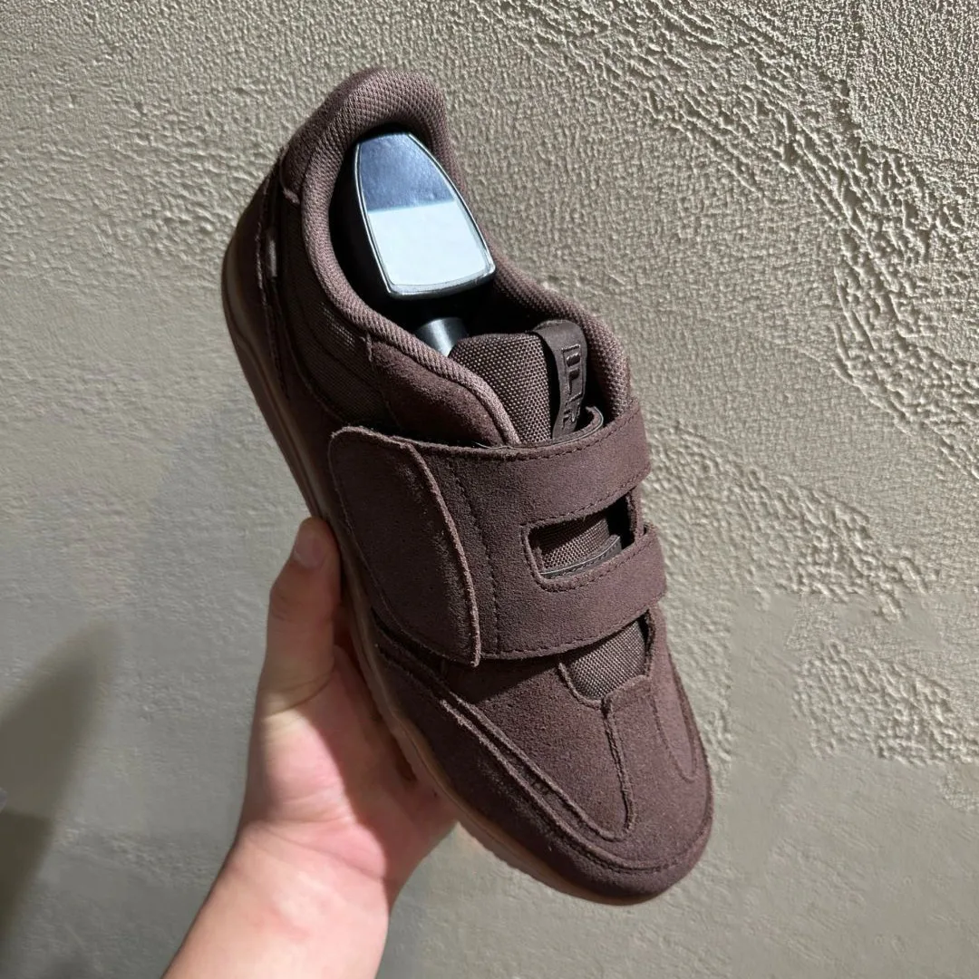Sneakers retrò con cinturino i - Velcro Hook Loop recensione e prezzo