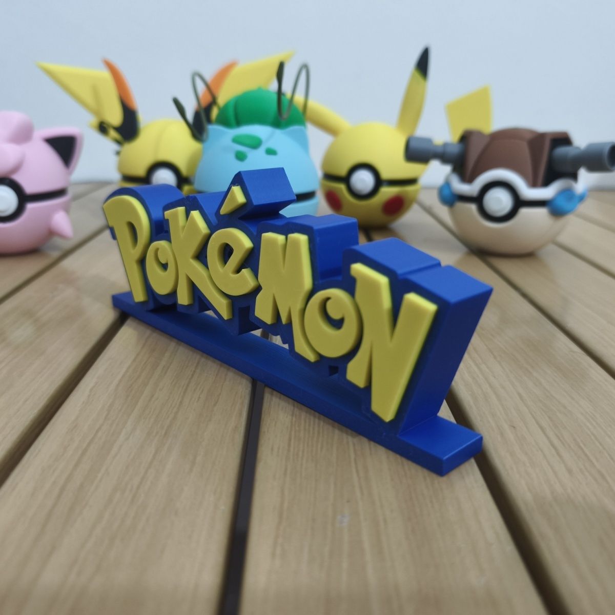 Espositore con logo Pokemon, n - Cosplay Prop Display recensione e prezzo